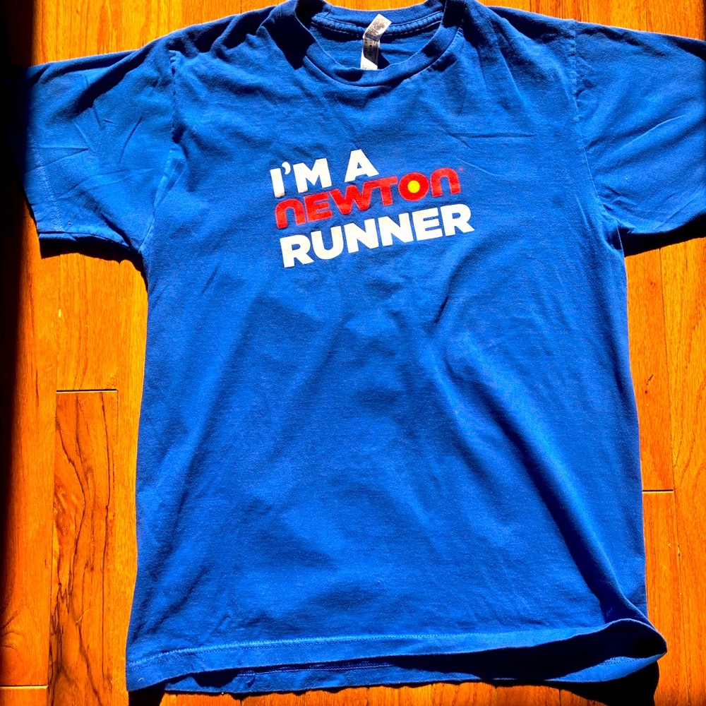 Men’s Newton t-shirt. Size M